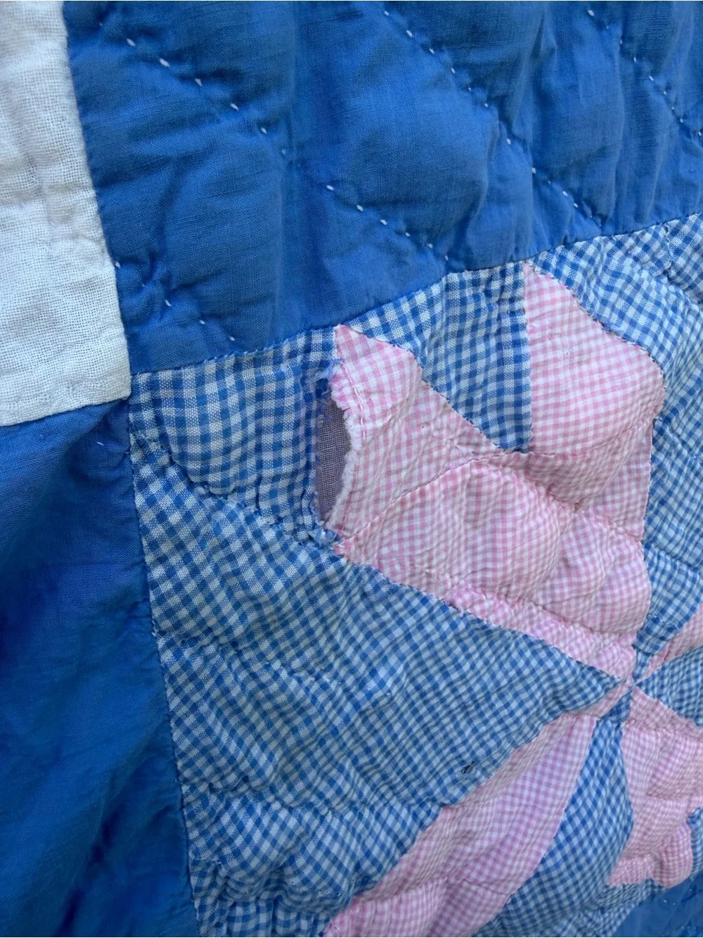 handmade large pinwheel quilt